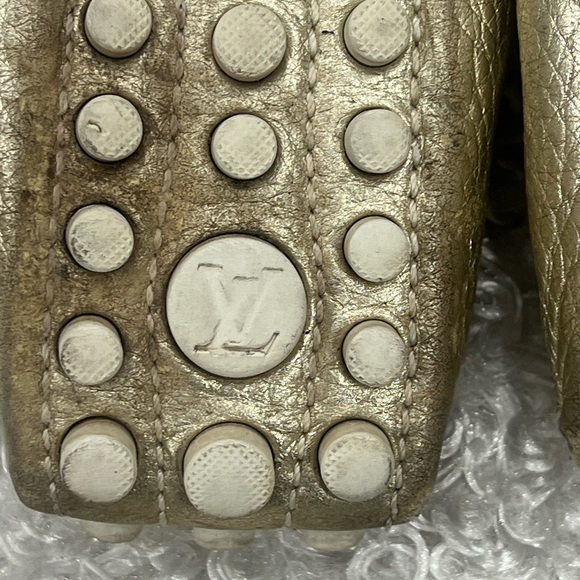 Louis Vuitton Metallic Gold Leather Bow Scrunch Slip On Loafers - Picture 10 of 12